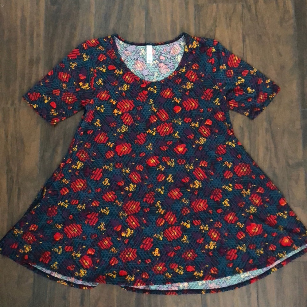 EUC floral Perfect T